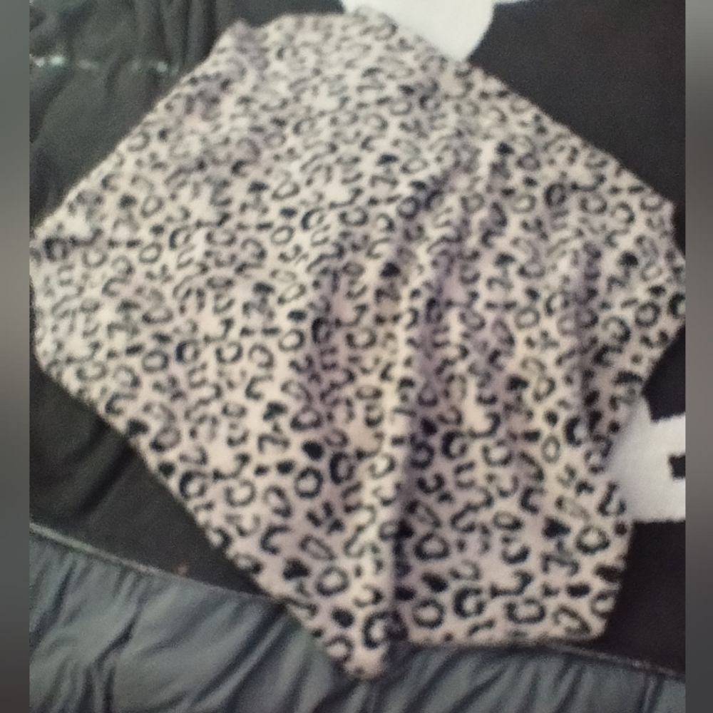 Mystree Fuzzy Animal Print Wrap Sweater One Size (Large)